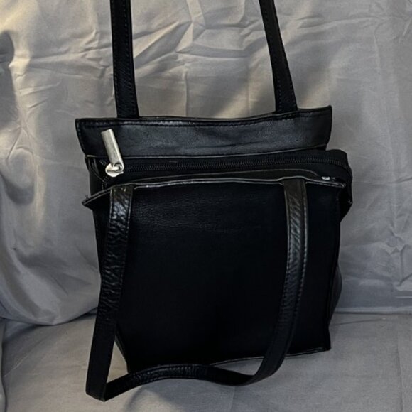 Vintage Leather Zipper Slouchy Tote, Small, Black, - Picture 4 of 12